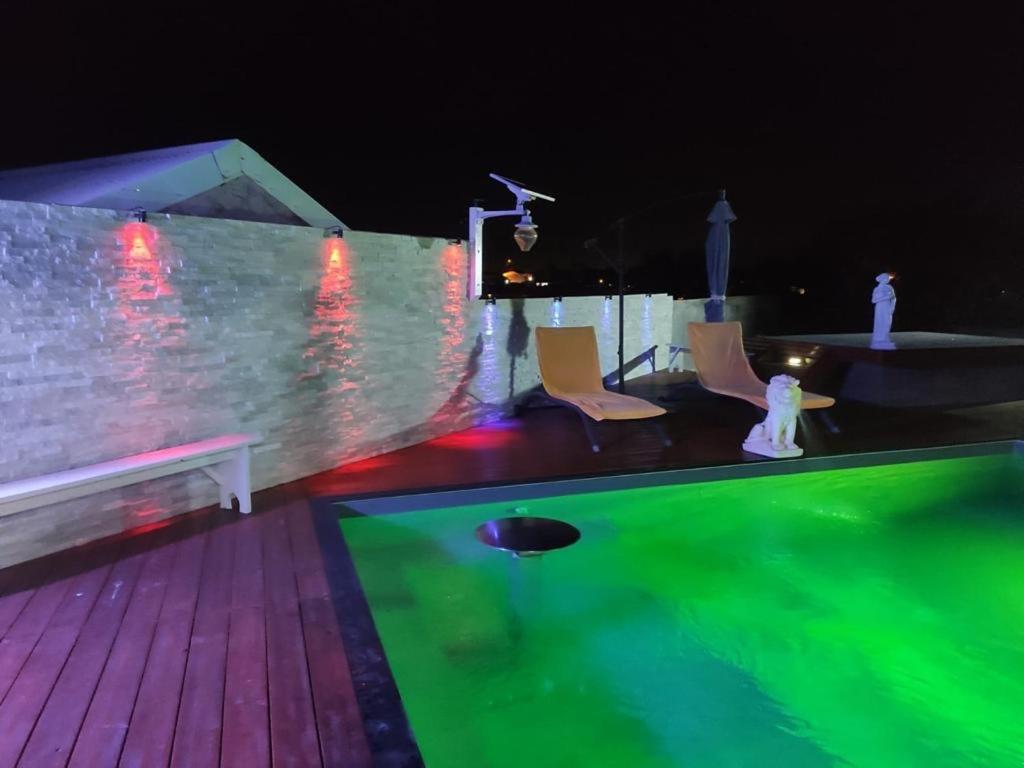 Zannanna F1 De Charme Tout Equipe Le Moule Avec Piscine Exteriér fotografie